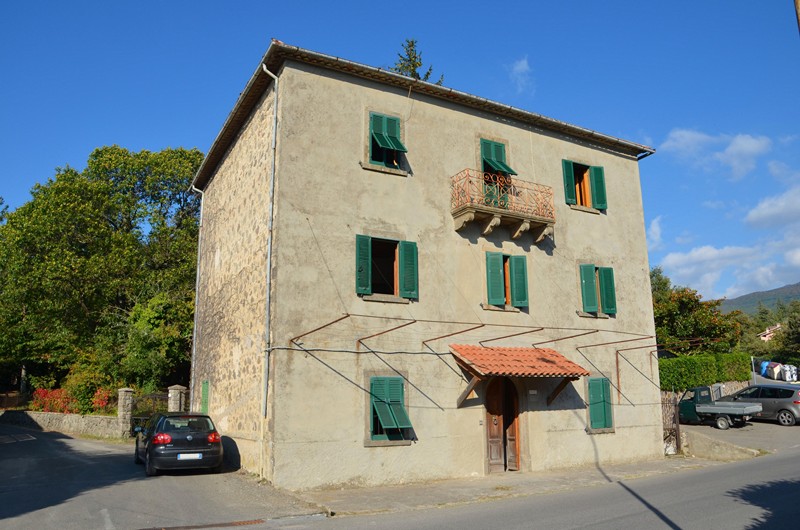 Amiata Immobiliare - Annuncio rif.A 221 - AGENZIA IMMOBILIARE AMIATA - Case in vendita sul Monte Amiata - Affitti - Ville casali appartamenti in affitto - appartamenti in vendita sull amiata - REAL ESTATE