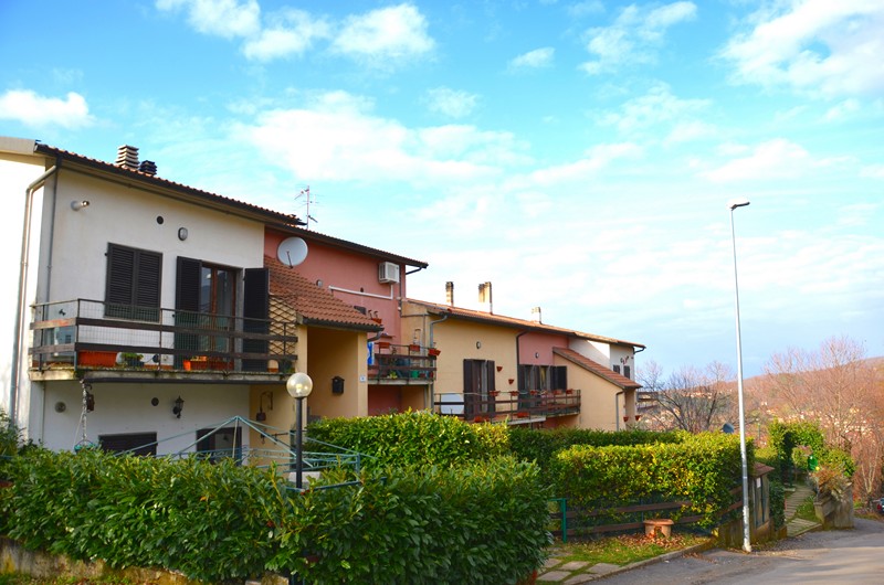 Amiata Immobiliare - Annuncio rif.A 232 - AGENZIA IMMOBILIARE AMIATA - Case in vendita sul Monte Amiata - Affitti - Ville casali appartamenti in affitto - appartamenti in vendita sull amiata - REAL ESTATE