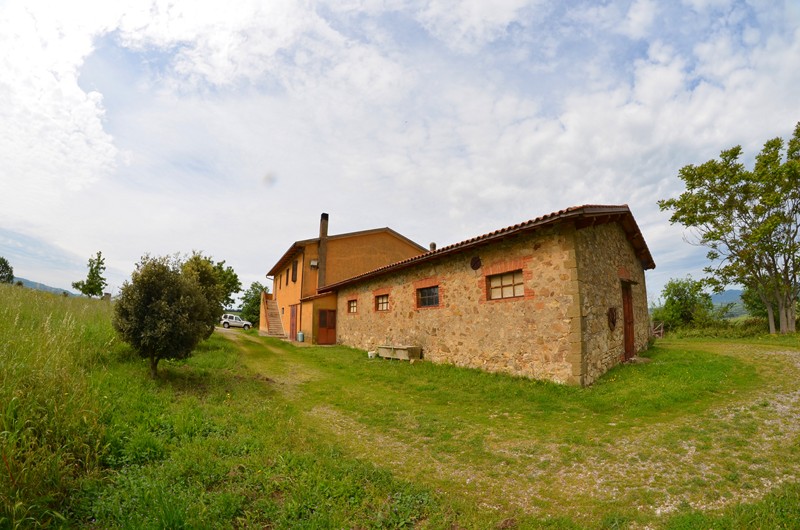 Amiata Immobiliare - Annuncio rif.AZ 40 - AGENZIA IMMOBILIARE AMIATA - Case in vendita sul Monte Amiata - Affitti - Ville casali appartamenti in affitto - appartamenti in vendita sull amiata - REAL ESTATE