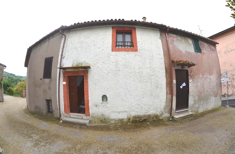 Amiata Immobiliare - Annuncio rif.SA 31 - AGENZIA IMMOBILIARE AMIATA - Case in vendita sul Monte Amiata - Affitti - Ville casali appartamenti in affitto - appartamenti in vendita sull amiata - REAL ESTATE