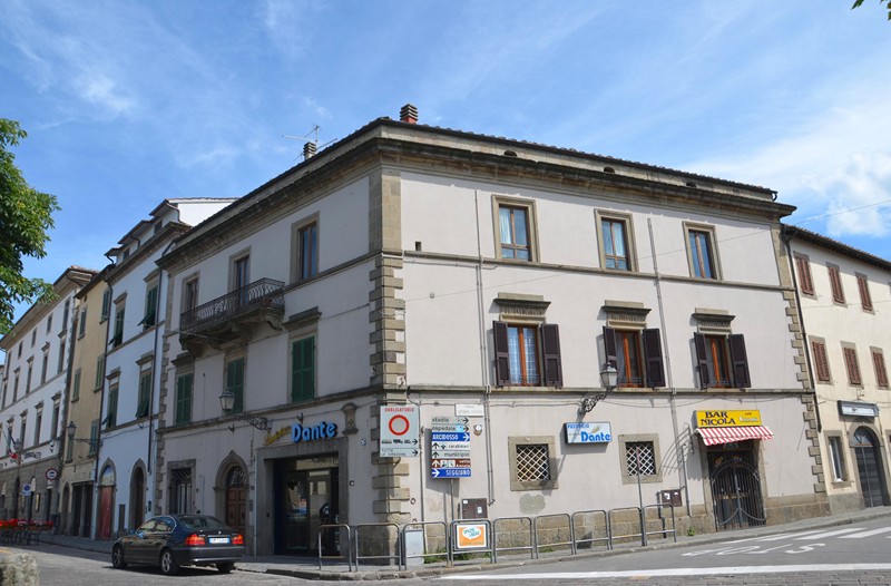 Amiata Immobiliare - Annuncio rif.C 200 - AGENZIA IMMOBILIARE AMIATA - Case in vendita sul Monte Amiata - Affitti - Ville casali appartamenti in affitto - appartamenti in vendita sull amiata - REAL ESTATE