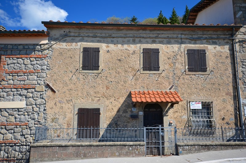 Amiata Immobiliare - Annuncio rif.SA 41 - AGENZIA IMMOBILIARE AMIATA - Case in vendita sul Monte Amiata - Affitti - Ville casali appartamenti in affitto - appartamenti in vendita sull amiata - REAL ESTATE