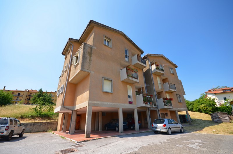 Amiata Immobiliare - Annuncio rif.A 123 - AGENZIA IMMOBILIARE AMIATA - Case in vendita sul Monte Amiata - Affitti - Ville casali appartamenti in affitto - appartamenti in vendita sull amiata - REAL ESTATE