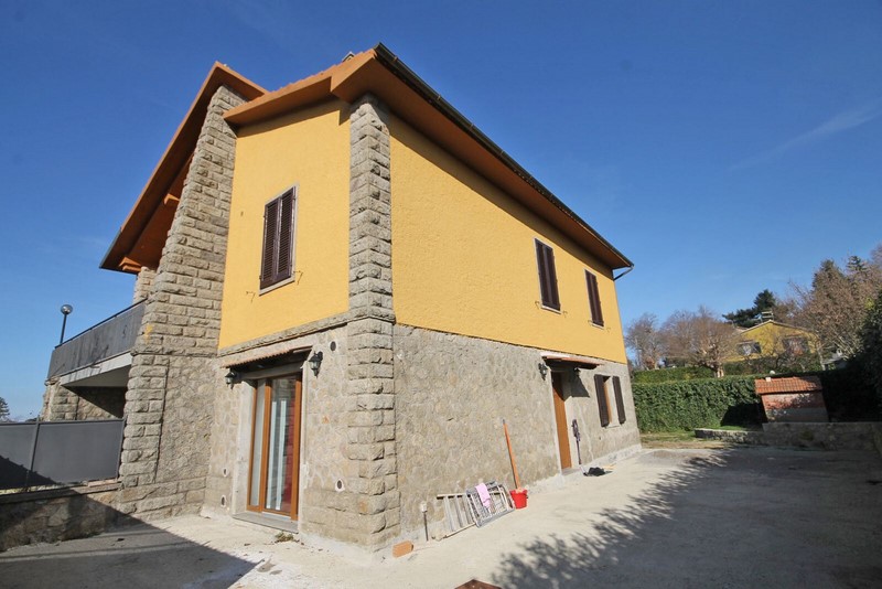 Amiata Immobiliare - Annuncio rif.C 37 - AGENZIA IMMOBILIARE AMIATA - Case in vendita sul Monte Amiata - Affitti - Ville casali appartamenti in affitto - appartamenti in vendita sull amiata - REAL ESTATE