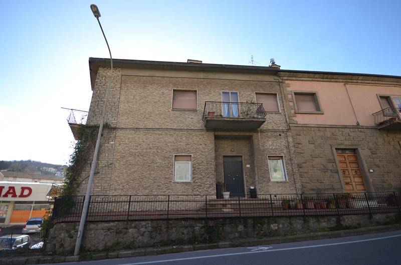 Amiata Immobiliare - Annuncio rif.A 61 - AGENZIA IMMOBILIARE AMIATA - Case in vendita sul Monte Amiata - Affitti - Ville casali appartamenti in affitto - appartamenti in vendita sull amiata - REAL ESTATE