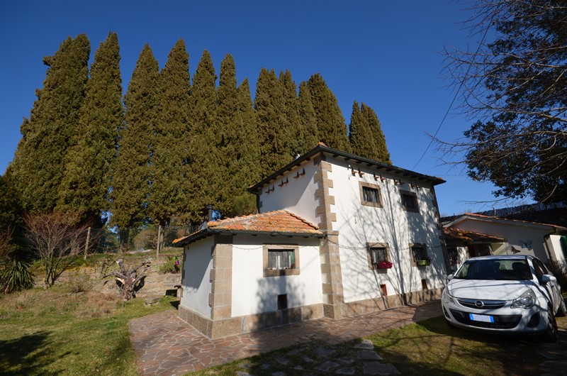 Amiata Immobiliare - Annuncio rif.A 224 - AGENZIA IMMOBILIARE AMIATA - Case in vendita sul Monte Amiata - Affitti - Ville casali appartamenti in affitto - appartamenti in vendita sull amiata - REAL ESTATE