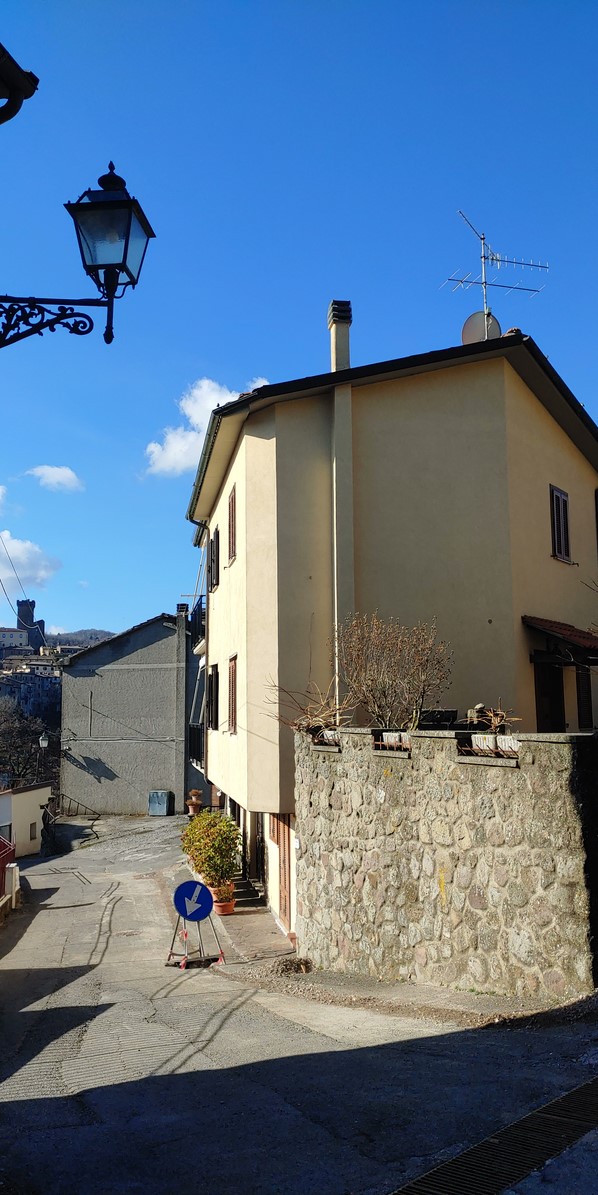 Amiata Immobiliare - Annuncio rif.A 389 - AGENZIA IMMOBILIARE AMIATA - Case in vendita sul Monte Amiata - Affitti - Ville casali appartamenti in affitto - appartamenti in vendita sull amiata - REAL ESTATE