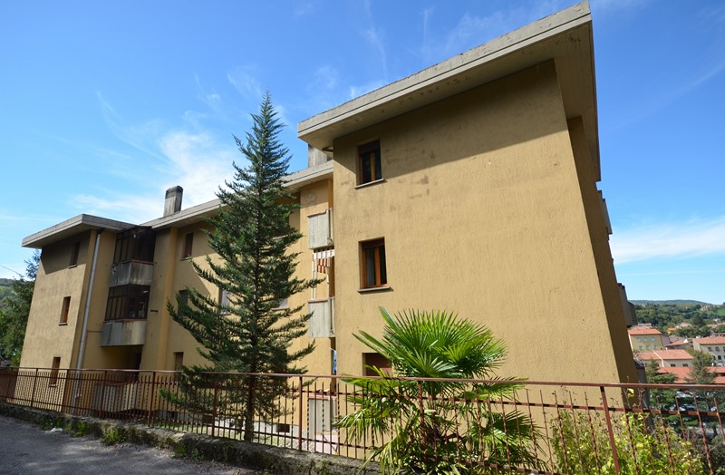 Amiata Immobiliare - Annuncio rif.A 359 - AGENZIA IMMOBILIARE AMIATA - Case in vendita sul Monte Amiata - Affitti - Ville casali appartamenti in affitto - appartamenti in vendita sull amiata - REAL ESTATE