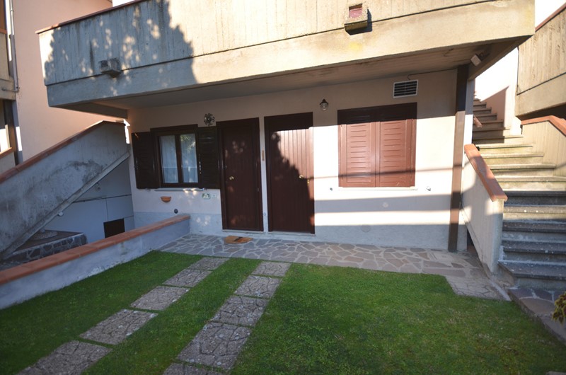 Amiata Immobiliare - Annuncio rif.SE 32 - AGENZIA IMMOBILIARE AMIATA - Case in vendita sul Monte Amiata - Affitti - Ville casali appartamenti in affitto - appartamenti in vendita sull amiata - REAL ESTATE