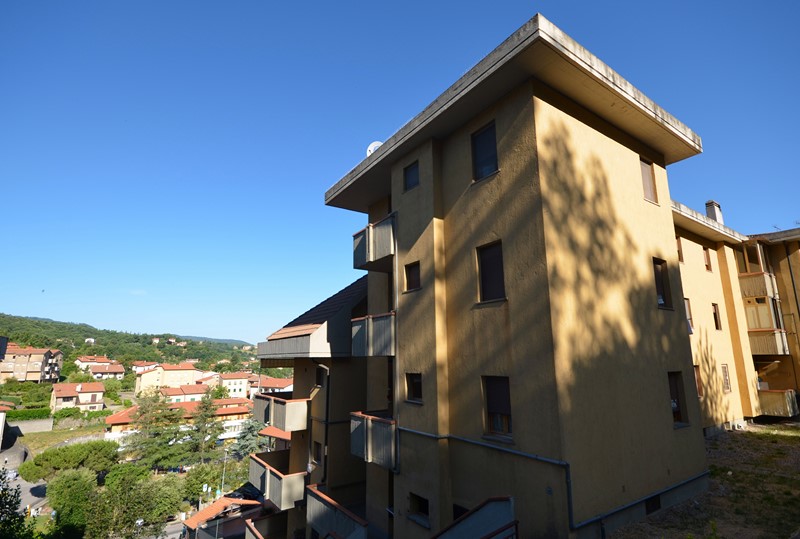 Amiata Immobiliare - Annuncio rif.A 72 - AGENZIA IMMOBILIARE AMIATA - Case in vendita sul Monte Amiata - Affitti - Ville casali appartamenti in affitto - appartamenti in vendita sull amiata - REAL ESTATE