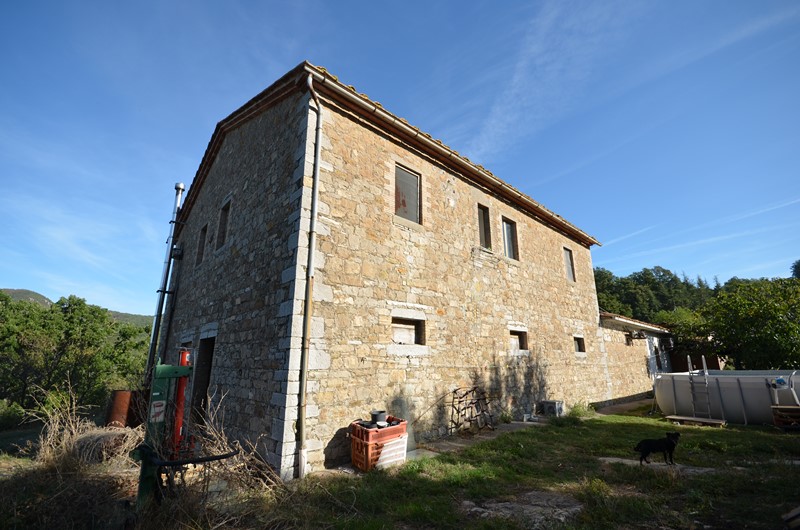 Amiata Immobiliare - Annuncio rif.AZ 238 - AGENZIA IMMOBILIARE AMIATA - Case in vendita sul Monte Amiata - Affitti - Ville casali appartamenti in affitto - appartamenti in vendita sull amiata - REAL ESTATE