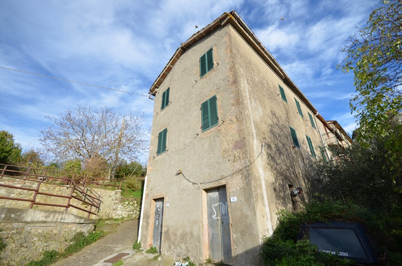 Amiata Immobiliare - Annuncio rif.A 164 - AGENZIA IMMOBILIARE AMIATA - Case in vendita sul Monte Amiata - Affitti - Ville casali appartamenti in affitto - appartamenti in vendita sull amiata - REAL ESTATE