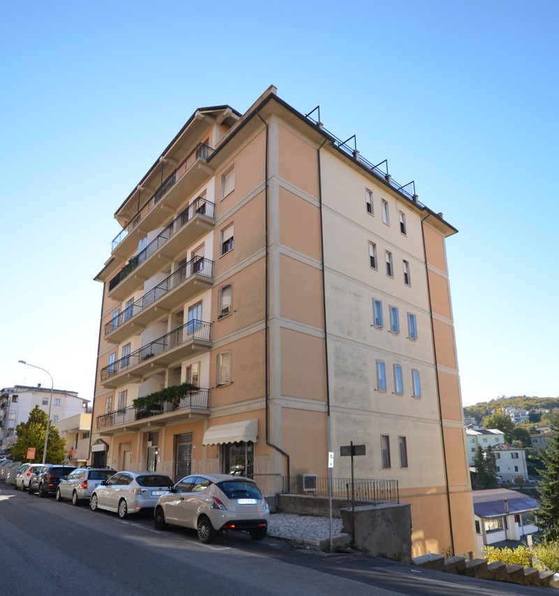 Amiata Immobiliare - Annuncio rif.A 356 - AGENZIA IMMOBILIARE AMIATA - Case in vendita sul Monte Amiata - Affitti - Ville casali appartamenti in affitto - appartamenti in vendita sull amiata - REAL ESTATE