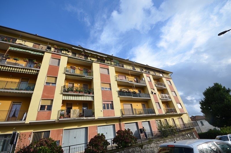 Amiata Immobiliare - Annuncio rif.SA 53 - AGENZIA IMMOBILIARE AMIATA - Case in vendita sul Monte Amiata - Affitti - Ville casali appartamenti in affitto - appartamenti in vendita sull amiata - REAL ESTATE