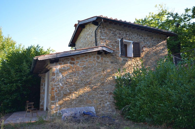 Amiata Immobiliare - Annuncio rif.AZ 140 - AGENZIA IMMOBILIARE AMIATA - Case in vendita sul Monte Amiata - Affitti - Ville casali appartamenti in affitto - appartamenti in vendita sull amiata - REAL ESTATE