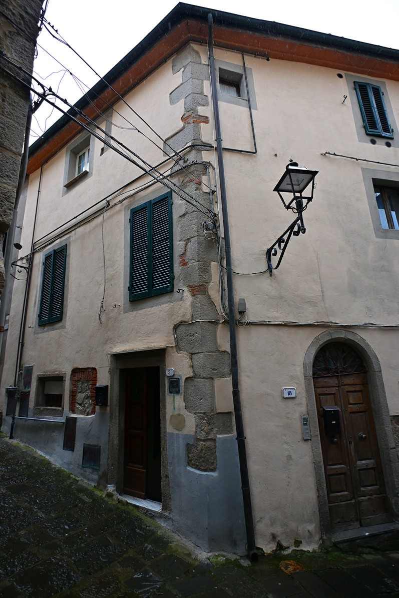 Amiata Immobiliare - Annuncio rif.A 355 - AGENZIA IMMOBILIARE AMIATA - Case in vendita sul Monte Amiata - Affitti - Ville casali appartamenti in affitto - appartamenti in vendita sull amiata - REAL ESTATE