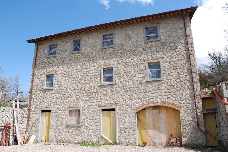 Amiata Immobiliare - Annuncio rif.AZ 41 - AGENZIA IMMOBILIARE AMIATA - Case in vendita sul Monte Amiata - Affitti - Ville casali appartamenti in affitto - appartamenti in vendita sull amiata - REAL ESTATE