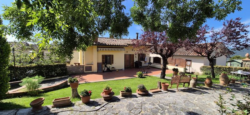 Amiata Immobiliare - Annuncio rif.SA 2 - AGENZIA IMMOBILIARE AMIATA - Case in vendita sul Monte Amiata - Affitti - Ville casali appartamenti in affitto - appartamenti in vendita sull amiata - REAL ESTATE