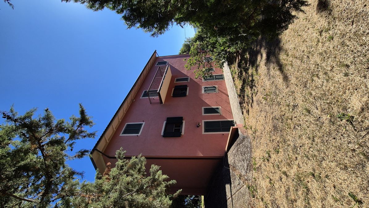 Amiata Immobiliare - Annuncio rif.A 169 - AGENZIA IMMOBILIARE AMIATA - Case in vendita sul Monte Amiata - Affitti - Ville casali appartamenti in affitto - appartamenti in vendita sull amiata - REAL ESTATE