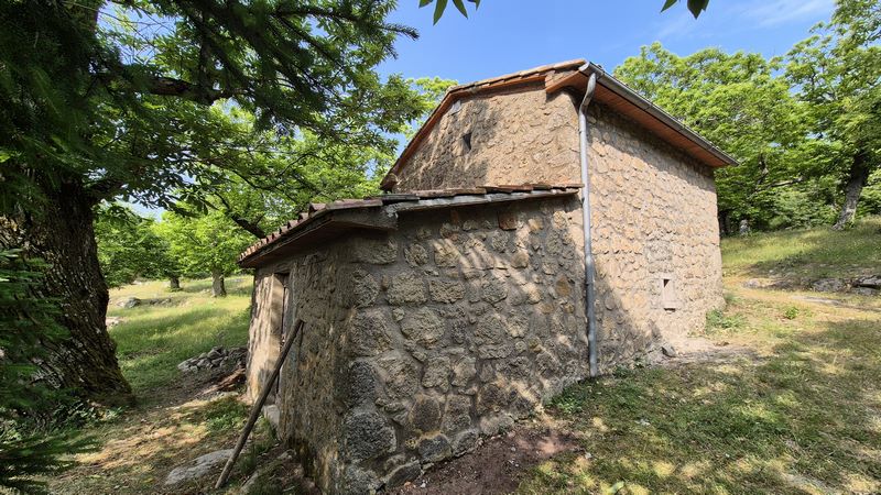 Amiata Immobiliare - Annuncio rif.AZ 17 - AGENZIA IMMOBILIARE AMIATA - Case in vendita sul Monte Amiata - Affitti - Ville casali appartamenti in affitto - appartamenti in vendita sull amiata - REAL ESTATE