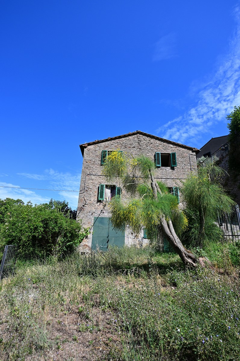 Amiata Immobiliare - Annuncio rif.A 291 - AGENZIA IMMOBILIARE AMIATA - Case in vendita sul Monte Amiata - Affitti - Ville casali appartamenti in affitto - appartamenti in vendita sull amiata - REAL ESTATE