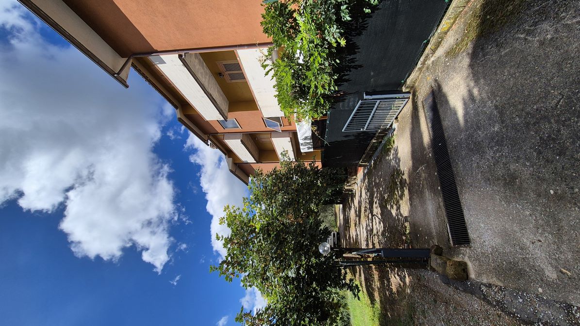 Amiata Immobiliare - Annuncio rif.SE 4 - AGENZIA IMMOBILIARE AMIATA - Case in vendita sul Monte Amiata - Affitti - Ville casali appartamenti in affitto - appartamenti in vendita sull amiata - REAL ESTATE