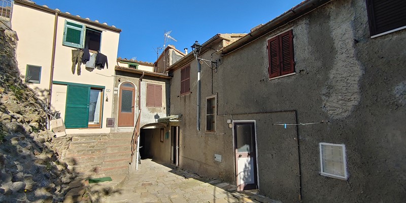 Amiata Immobiliare - Annuncio rif.CN 7 - AGENZIA IMMOBILIARE AMIATA - Case in vendita sul Monte Amiata - Affitti - Ville casali appartamenti in affitto - appartamenti in vendita sull amiata - REAL ESTATE