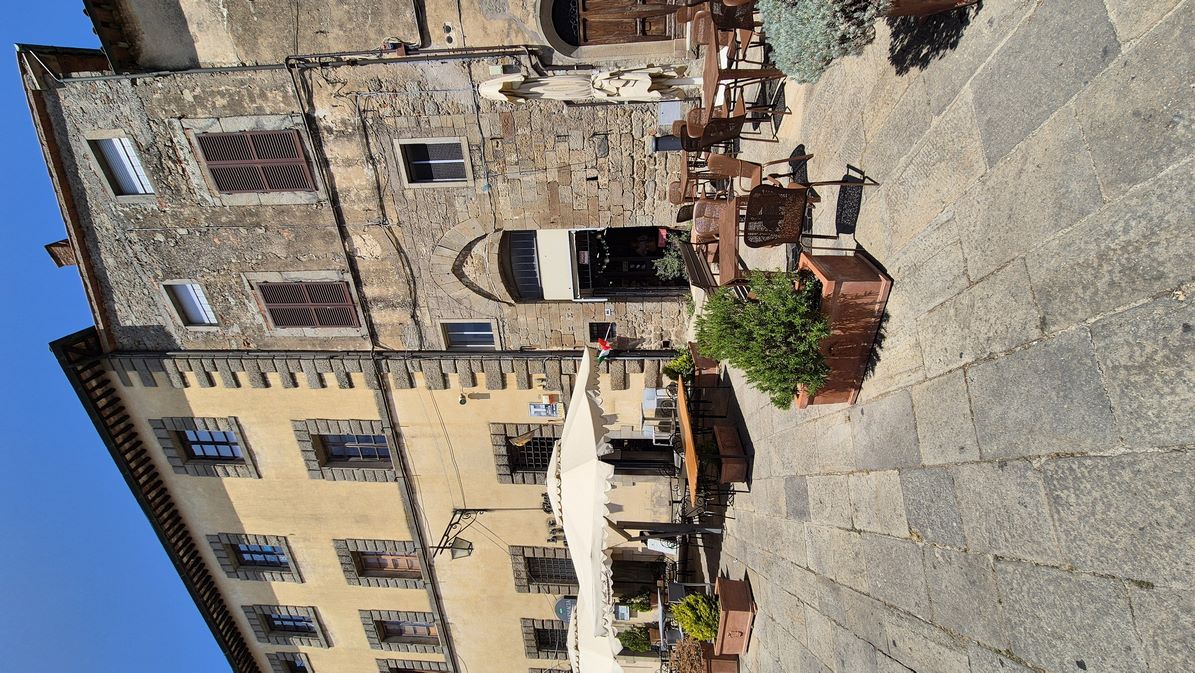 Amiata Immobiliare - Annuncio rif.SA 12 - AGENZIA IMMOBILIARE AMIATA - Case in vendita sul Monte Amiata - Affitti - Ville casali appartamenti in affitto - appartamenti in vendita sull amiata - REAL ESTATE