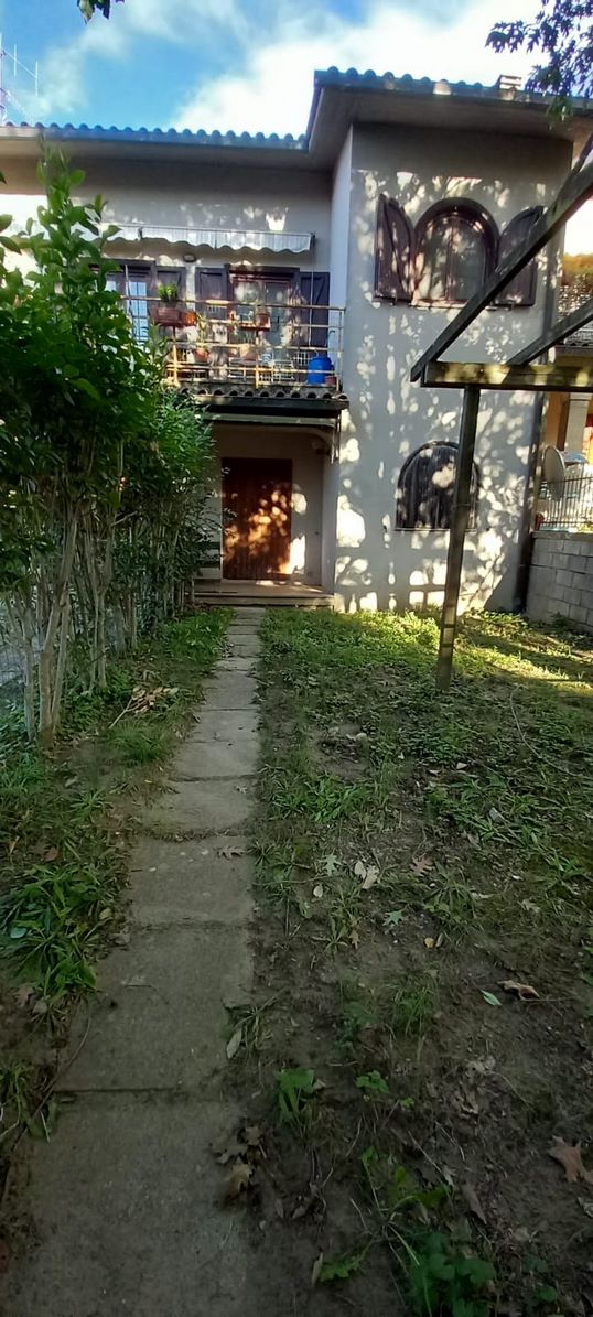 Amiata Immobiliare - Annuncio rif.C 21 - AGENZIA IMMOBILIARE AMIATA - Case in vendita sul Monte Amiata - Affitti - Ville casali appartamenti in affitto - appartamenti in vendita sull amiata - REAL ESTATE