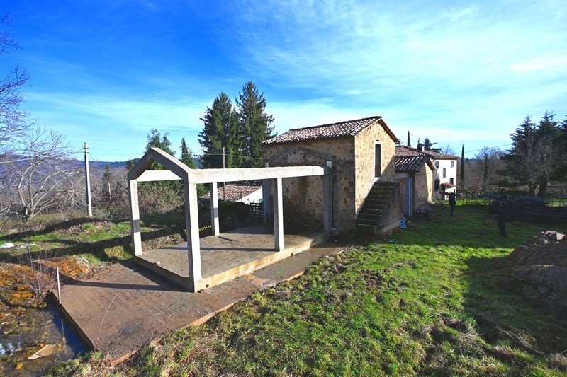 Amiata Immobiliare - Annuncio rif.SA 10 - AGENZIA IMMOBILIARE AMIATA - Case in vendita sul Monte Amiata - Affitti - Ville casali appartamenti in affitto - appartamenti in vendita sull amiata - REAL ESTATE