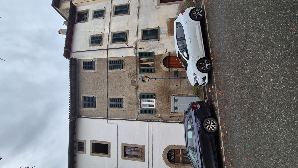 Amiata Immobiliare - Annuncio rif.C 4 - AGENZIA IMMOBILIARE AMIATA - Case in vendita sul Monte Amiata - Affitti - Ville casali appartamenti in affitto - appartamenti in vendita sull amiata - REAL ESTATE