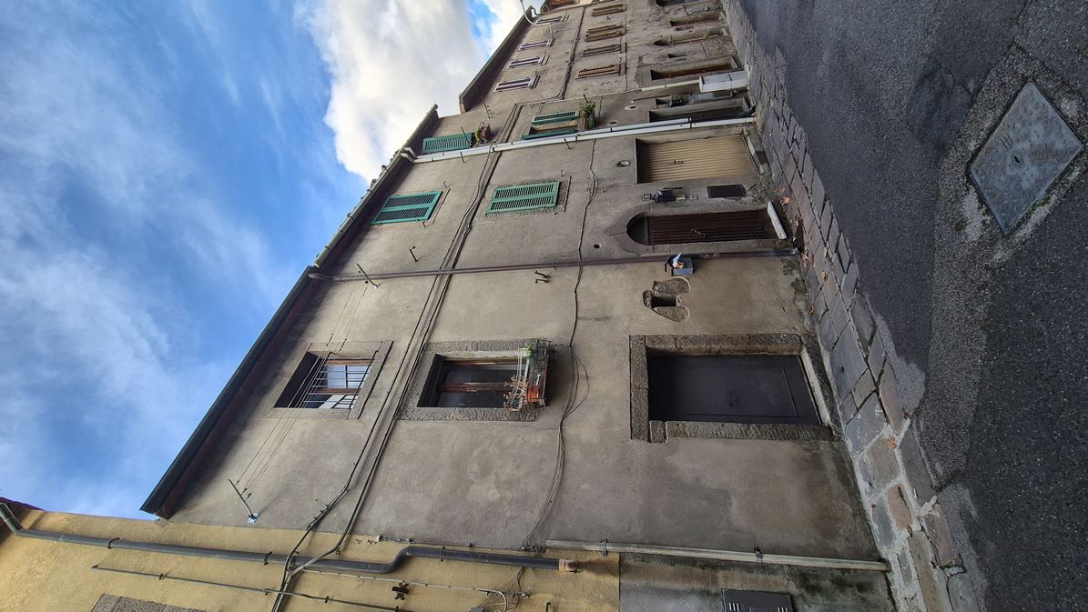 Amiata Immobiliare - Annuncio rif.C 7 - AGENZIA IMMOBILIARE AMIATA - Case in vendita sul Monte Amiata - Affitti - Ville casali appartamenti in affitto - appartamenti in vendita sull amiata - REAL ESTATE