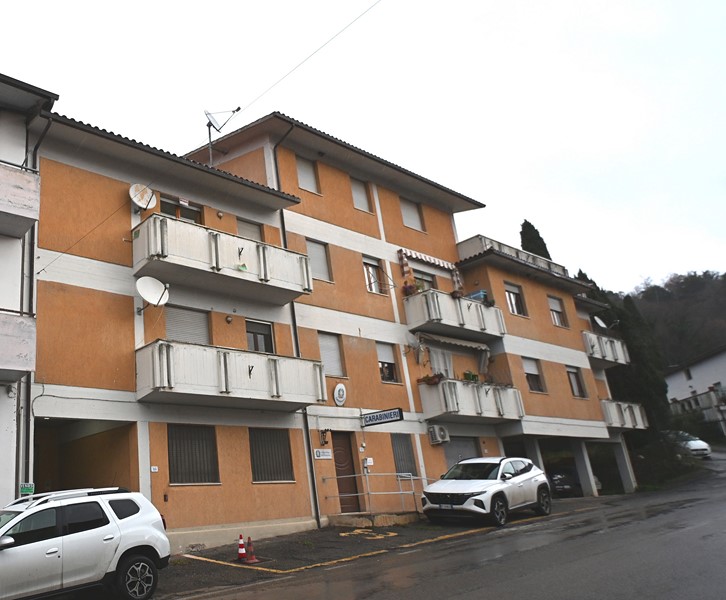 Amiata Immobiliare - Annuncio rif.R 18 - AGENZIA IMMOBILIARE AMIATA - Case in vendita sul Monte Amiata - Affitti - Ville casali appartamenti in affitto - appartamenti in vendita sull amiata - REAL ESTATE