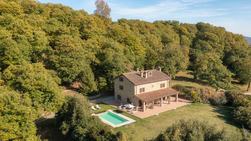 Amiata Immobiliare - Annuncio rif.AZ 262 - AGENZIA IMMOBILIARE AMIATA - Case in vendita sul Monte Amiata - Affitti - Ville casali appartamenti in affitto - appartamenti in vendita sull amiata - REAL ESTATE