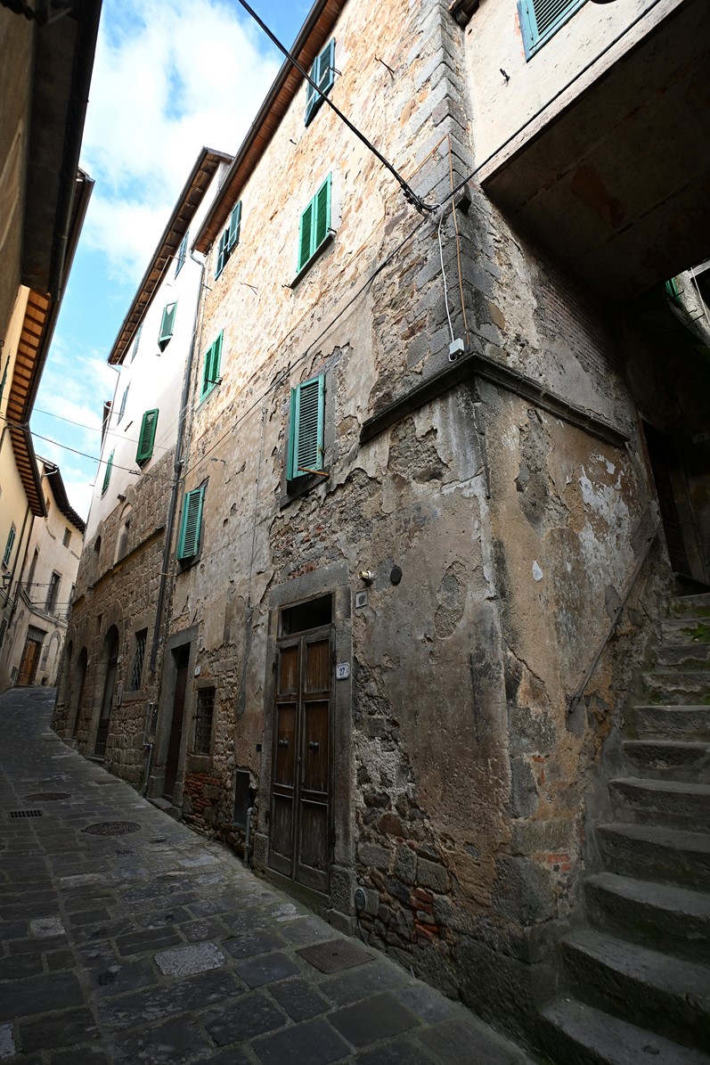 Amiata Immobiliare - Annuncio rif.A 256 - AGENZIA IMMOBILIARE AMIATA - Case in vendita sul Monte Amiata - Affitti - Ville casali appartamenti in affitto - appartamenti in vendita sull amiata - REAL ESTATE