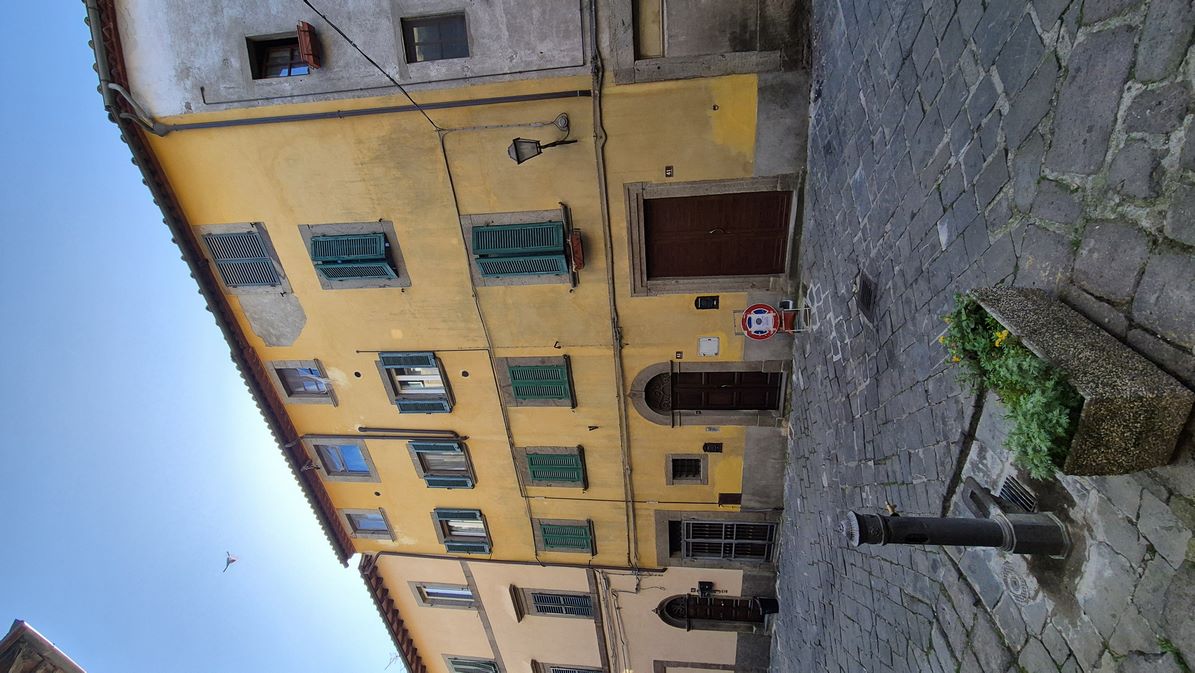 Amiata Immobiliare - Annuncio rif.C 33 - AGENZIA IMMOBILIARE AMIATA - Case in vendita sul Monte Amiata - Affitti - Ville casali appartamenti in affitto - appartamenti in vendita sull amiata - REAL ESTATE