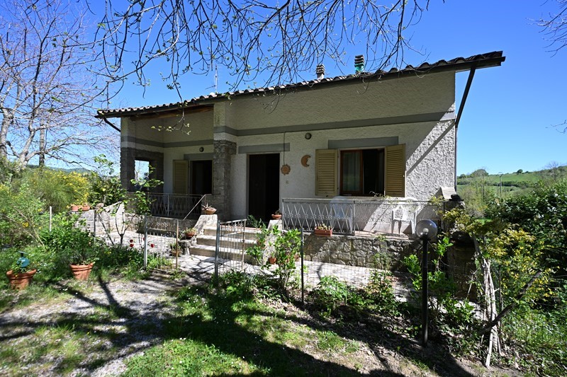 Amiata Immobiliare - Annuncio rif.A 396 - AGENZIA IMMOBILIARE AMIATA - Case in vendita sul Monte Amiata - Affitti - Ville casali appartamenti in affitto - appartamenti in vendita sull amiata - REAL ESTATE