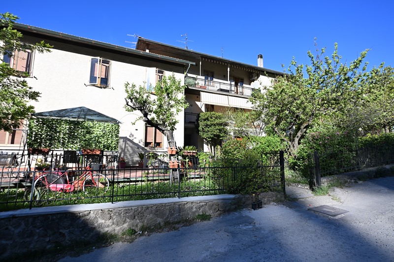 Amiata Immobiliare - Annuncio rif.A 230 - AGENZIA IMMOBILIARE AMIATA - Case in vendita sul Monte Amiata - Affitti - Ville casali appartamenti in affitto - appartamenti in vendita sull amiata - REAL ESTATE