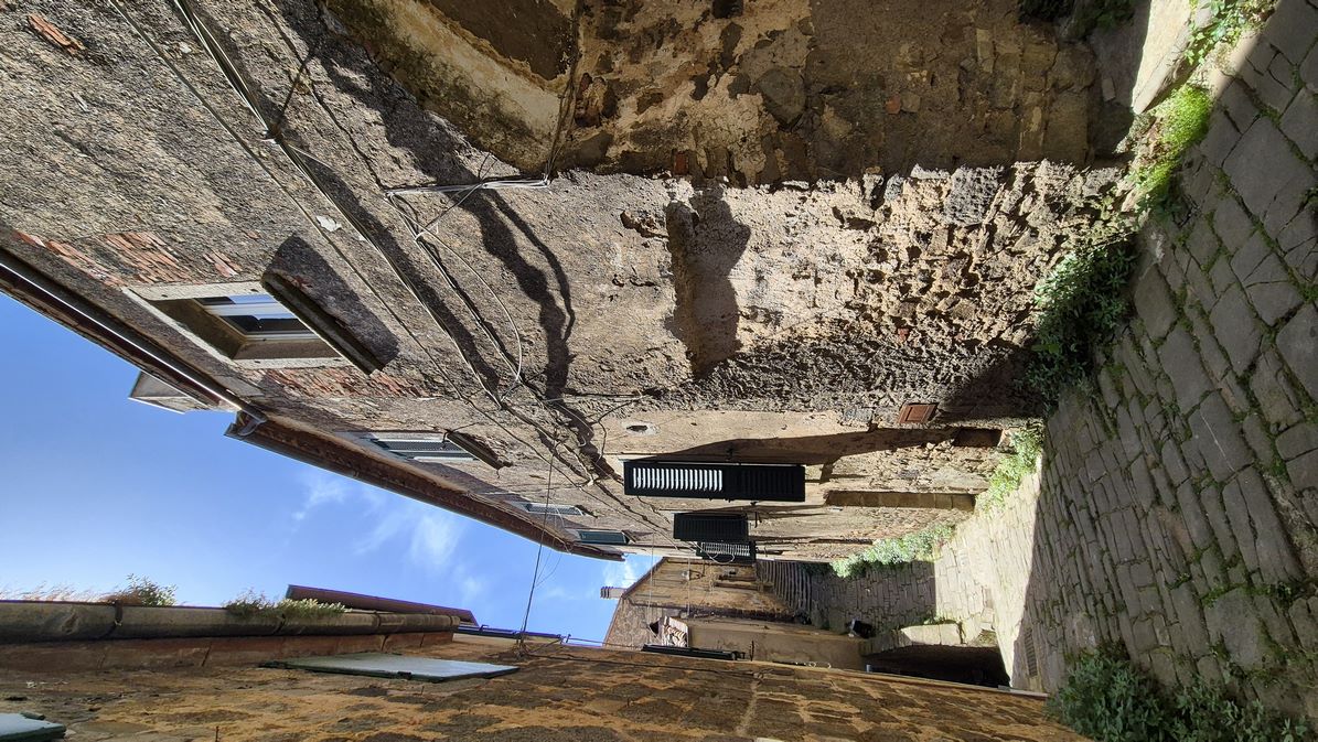 Amiata Immobiliare - Annuncio rif.A 156 - AGENZIA IMMOBILIARE AMIATA - Case in vendita sul Monte Amiata - Affitti - Ville casali appartamenti in affitto - appartamenti in vendita sull amiata - REAL ESTATE