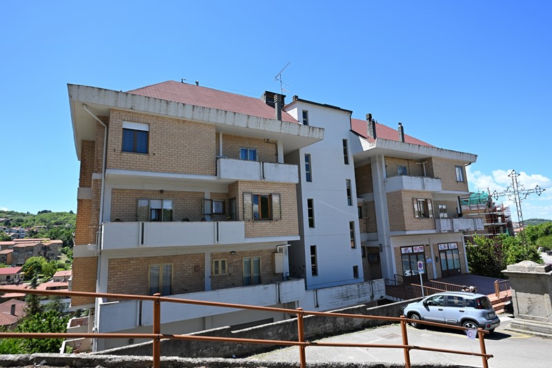 Amiata Immobiliare - Annuncio rif.A 209 - AGENZIA IMMOBILIARE AMIATA - Case in vendita sul Monte Amiata - Affitti - Ville casali appartamenti in affitto - appartamenti in vendita sull amiata - REAL ESTATE