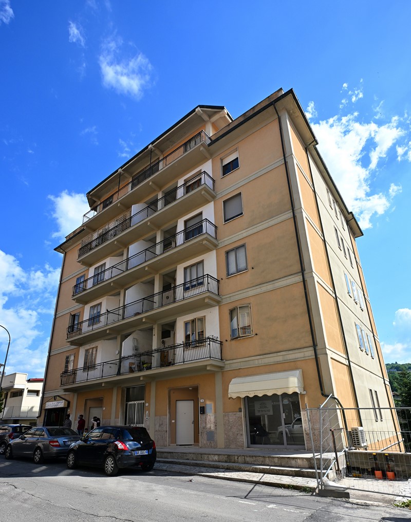 Amiata Immobiliare - Annuncio rif.A 233 - AGENZIA IMMOBILIARE AMIATA - Case in vendita sul Monte Amiata - Affitti - Ville casali appartamenti in affitto - appartamenti in vendita sull amiata - REAL ESTATE