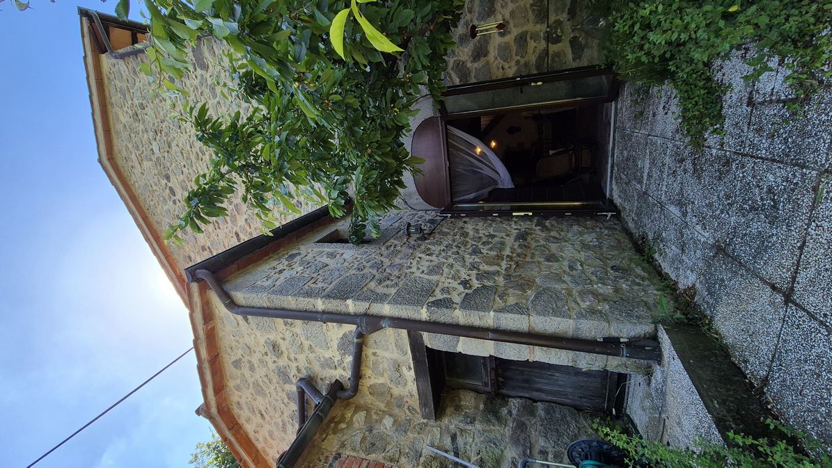 Amiata Immobiliare - Annuncio rif.C 91 - AGENZIA IMMOBILIARE AMIATA - Case in vendita sul Monte Amiata - Affitti - Ville casali appartamenti in affitto - appartamenti in vendita sull amiata - REAL ESTATE