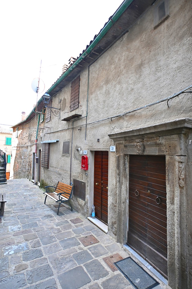 Amiata Immobiliare - Annuncio rif.A 413 - AGENZIA IMMOBILIARE AMIATA - Case in vendita sul Monte Amiata - Affitti - Ville casali appartamenti in affitto - appartamenti in vendita sull amiata - REAL ESTATE
