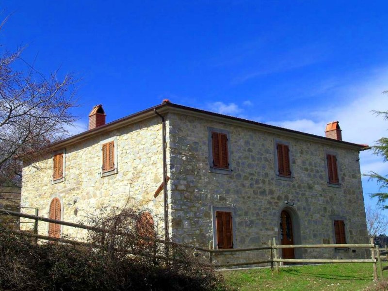 Amiata Immobiliare - Annuncio rif.AZ 12 - AGENZIA IMMOBILIARE AMIATA - Case in vendita sul Monte Amiata - Affitti - Ville casali appartamenti in affitto - appartamenti in vendita sull amiata - REAL ESTATE