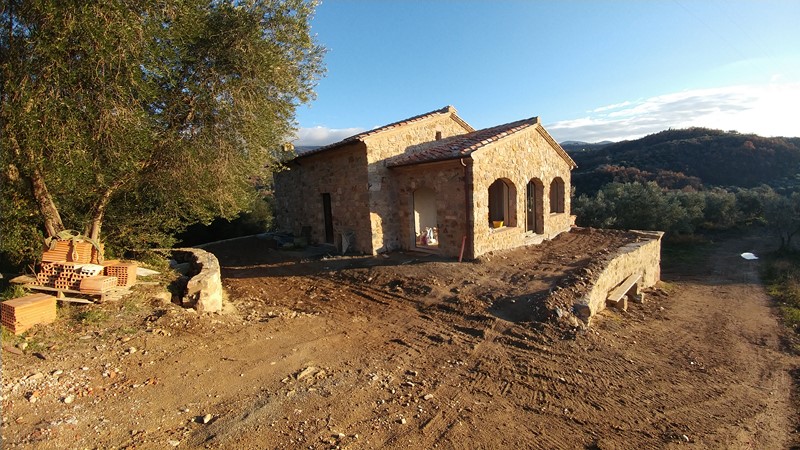 Amiata Immobiliare - Annuncio rif.AZ 45 - AGENZIA IMMOBILIARE AMIATA - Case in vendita sul Monte Amiata - Affitti - Ville casali appartamenti in affitto - appartamenti in vendita sull amiata - REAL ESTATE