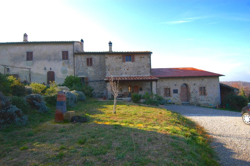 Amiata Immobiliare - Annuncio rif.Az 33 - AGENZIA IMMOBILIARE AMIATA - Case in vendita sul Monte Amiata - Affitti - Ville casali appartamenti in affitto - appartamenti in vendita sull amiata - REAL ESTATE