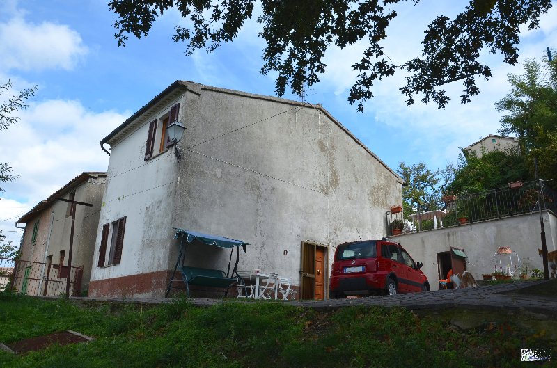 Amiata Immobiliare - Annuncio rif.CA 3 - AGENZIA IMMOBILIARE AMIATA - Case in vendita sul Monte Amiata - Affitti - Ville casali appartamenti in affitto - appartamenti in vendita sull amiata - REAL ESTATE