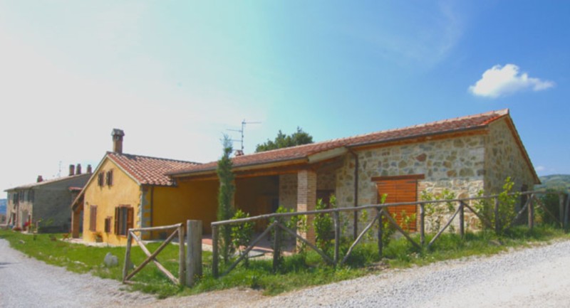 Amiata Immobiliare - Annuncio rif.Az 22 - AGENZIA IMMOBILIARE AMIATA - Case in vendita sul Monte Amiata - Affitti - Ville casali appartamenti in affitto - appartamenti in vendita sull amiata - REAL ESTATE